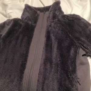 grey north face jacket